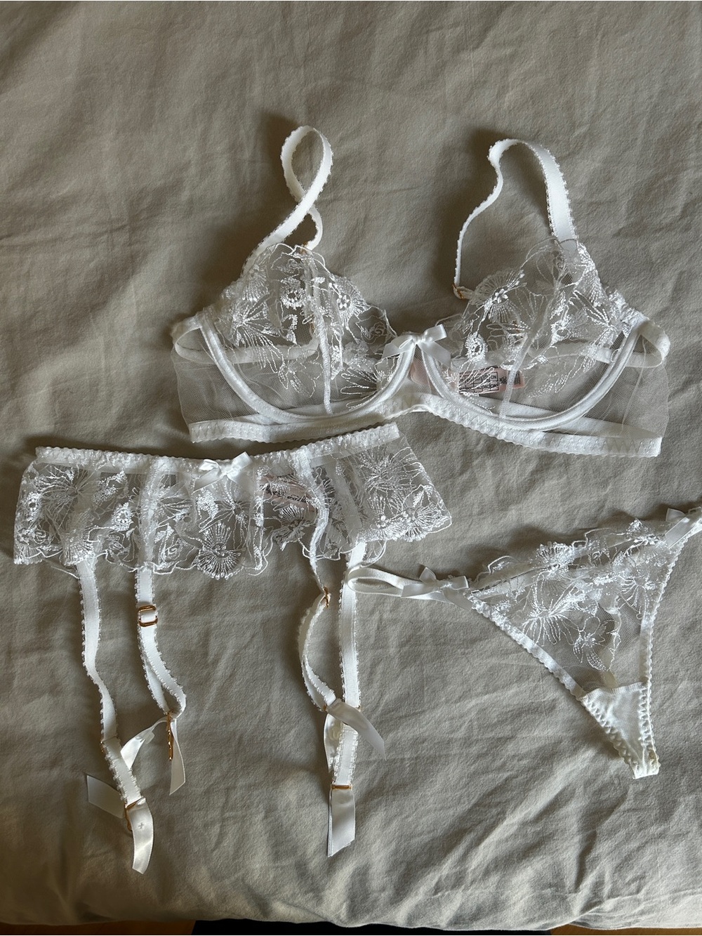 Agent Provocateur White Floral Lace Lingerie Set with Garter